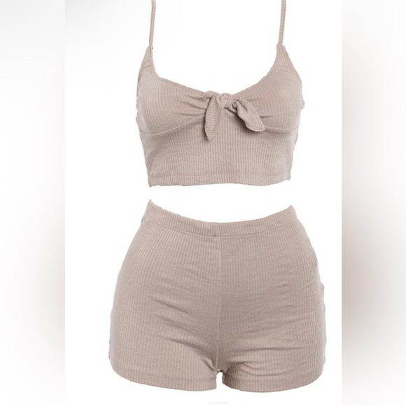 2 pc shorts set - Picture 1 of 1